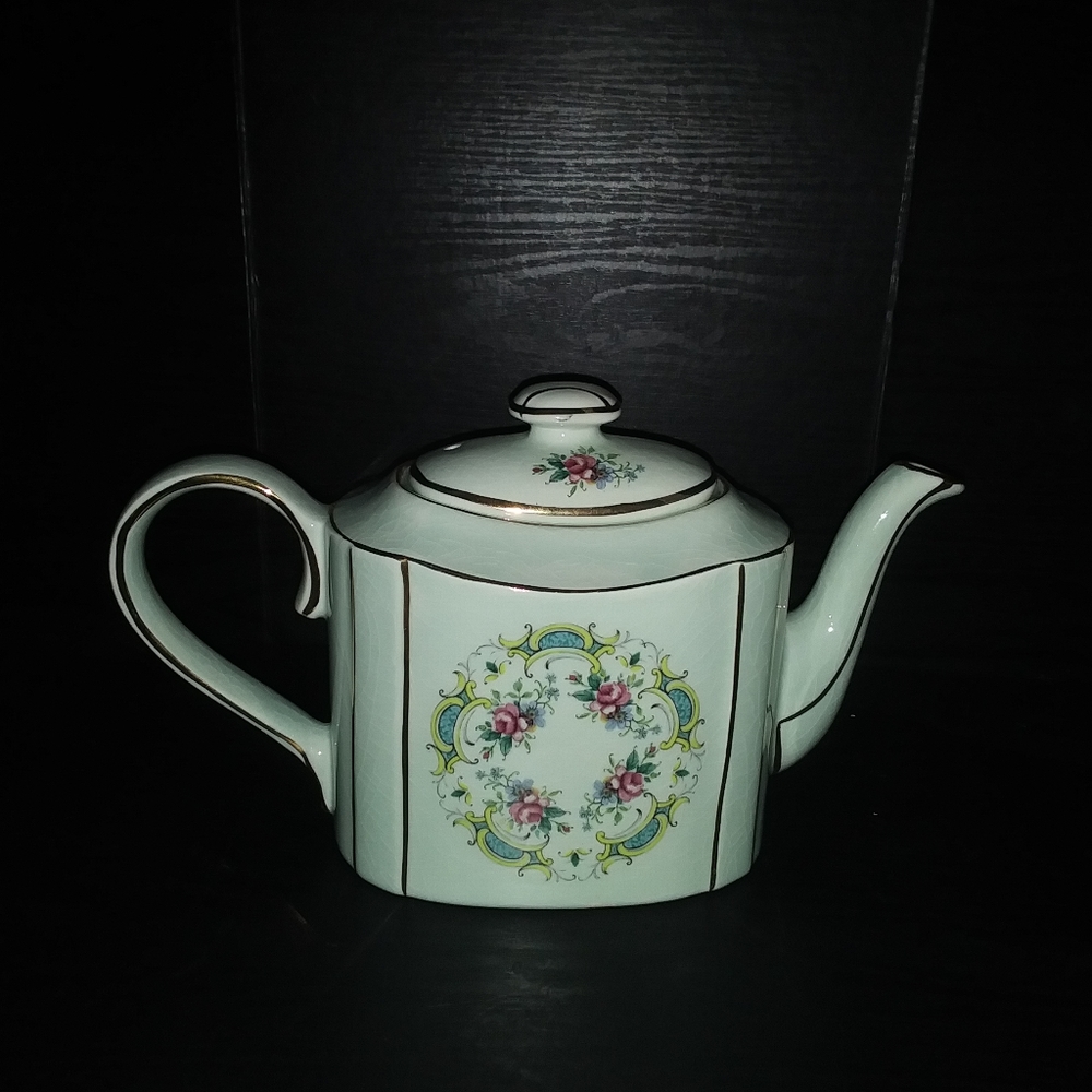 Vintage Arthur Wood England TEA POT